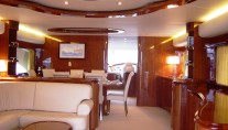 CARRARA - Saloon4